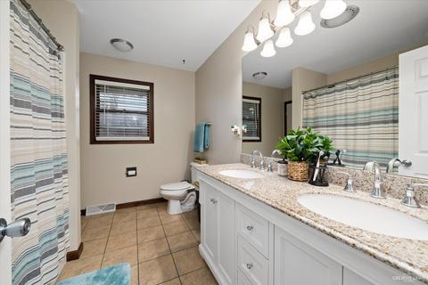 1760 Lyndale Rd, Aurora, IL 60506 photo 14