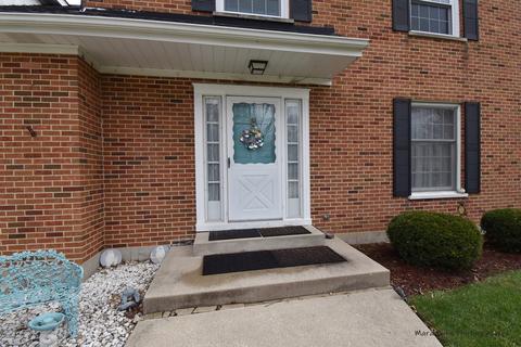 14 Canterbury Rd, Aurora, IL 60506 photo 2