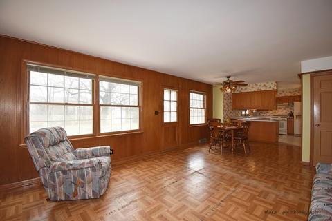 14 Canterbury Rd, Aurora, IL 60506 photo 17