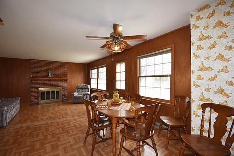 14 Canterbury Rd, Aurora, IL 60506 photo 10