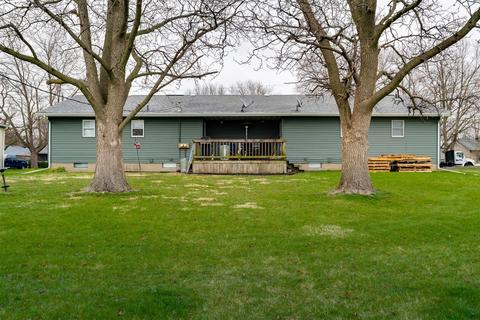 407 N Western Ave, Minier, IL 61759 photo 28
