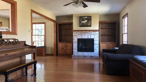 38 W111 Pollitt Dr, Elgin, IL 60124 photo 3