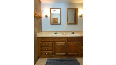 38 W111 Pollitt Dr, Elgin, IL 60124 photo 19