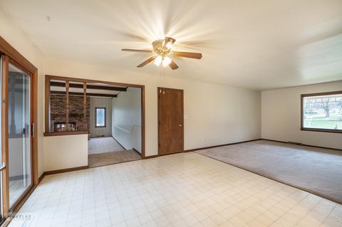 207 E Main St, Newark, IL 60541 photo 15