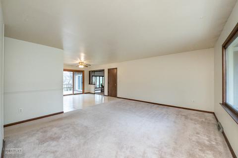207 E Main St, Newark, IL 60541 photo 5