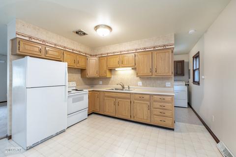 207 E Main St, Newark, IL 60541 photo 14
