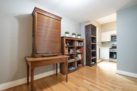 1253 W Eddy St #3, Chicago, IL 60657 photo 8