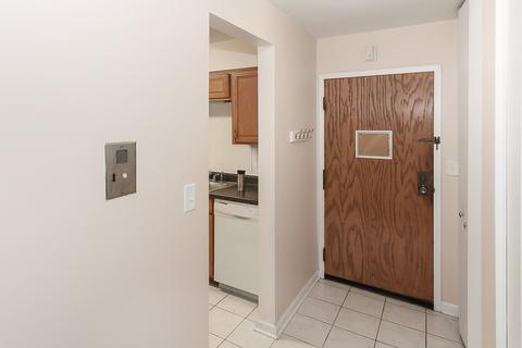 1505 E Central Rd #101A, Arlington Heights, IL 60005 photo 4