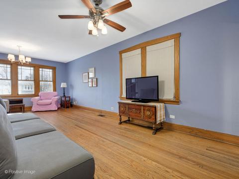 5561 W Ardmore Ave, Chicago, IL 60646 photo 5