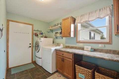401 W Walnut St, Tolono, IL 61880 photo 8