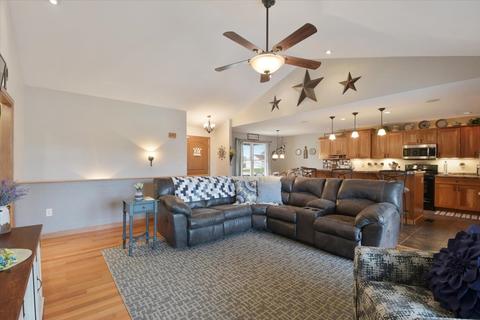 401 W Walnut St, Tolono, IL 61880 photo 7