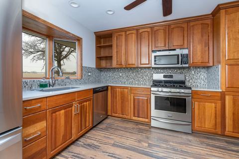 5178 Shattuck Rd, Belvidere, IL 61008 photo 12