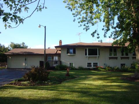 5178 Shattuck Rd, Belvidere, IL 61008 photo 2