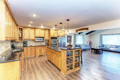 5756 Ring Ct, Hanover Park, IL 60133 photo 6