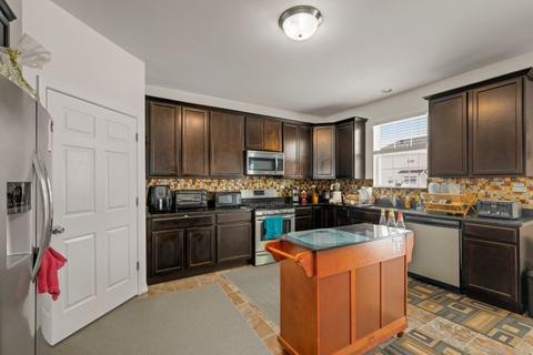 2321 Brookstone Dr, Bolingbrook, IL 60490 photo 9