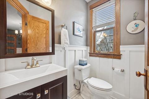 4029 W Addison St, Chicago, IL 60641 photo 12