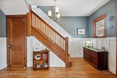 4029 W Addison St, Chicago, IL 60641 photo 3
