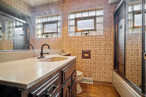 5425 S Latrobe Ave, Chicago, IL 60638 photo 11