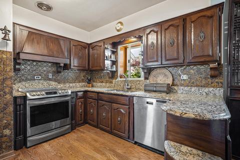 5425 S Latrobe Ave, Chicago, IL 60638 photo 3