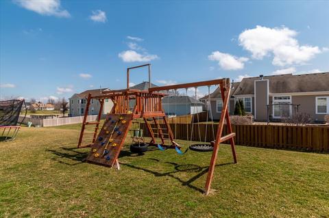 245 Stagecoach Dr, Elgin, IL 60124 photo 30