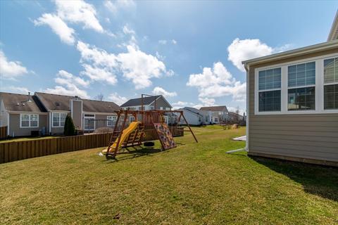 245 Stagecoach Dr, Elgin, IL 60124 photo 29