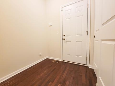 245 Stagecoach Dr, Elgin, IL 60124 photo 15