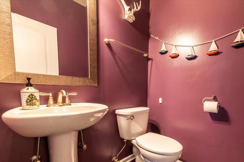 245 Stagecoach Dr, Elgin, IL 60124 photo 14