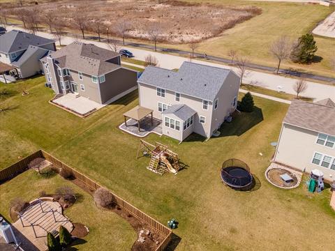245 Stagecoach Dr, Elgin, IL 60124 photo 35