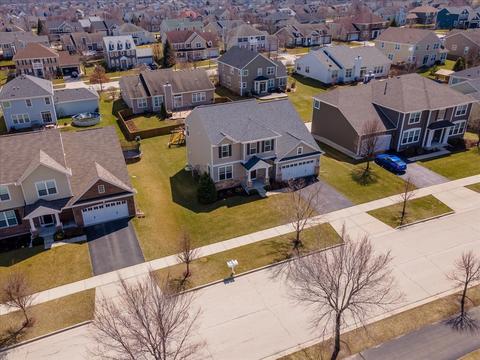 245 Stagecoach Dr, Elgin, IL 60124 photo 36