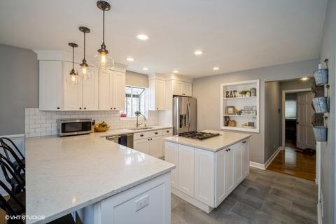 213 N Elm St, Mount Prospect, IL 60056 photo 32