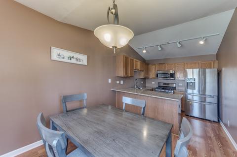 1020 Chaucer Ct #C, Elgin, IL 60120 photo 8