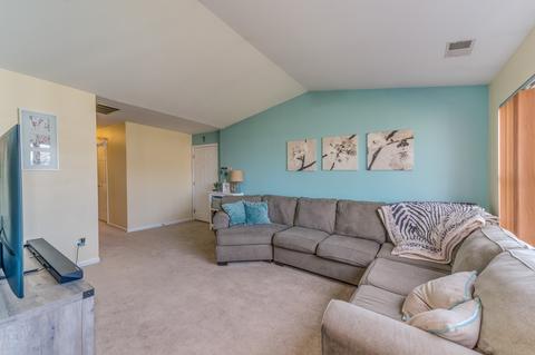 1020 Chaucer Ct #C, Elgin, IL 60120 photo 5
