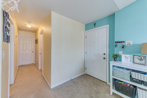 1020 Chaucer Ct #C, Elgin, IL 60120 photo 3