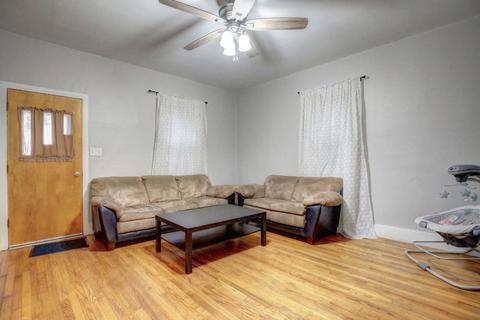305 S Bryan St, Sidney, IL 61877 photo 3