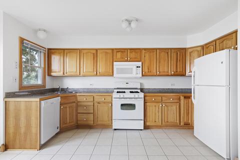 419 Madison St, Lockport, IL 60441 photo 6