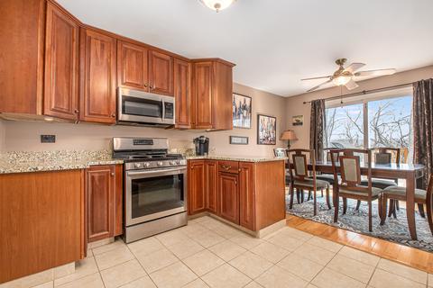 1263 Summersweet Ln, Bartlett, IL 60103 photo 2