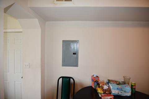 647 N Hamlin Ave, Chicago, IL 60624 photo 14
