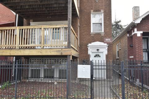 647 N Hamlin Ave, Chicago, IL 60624 photo 2