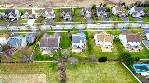 1898 Burton Dr, Bartlett, IL 60103 photo 37