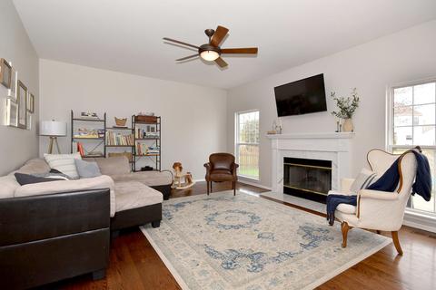 1898 Burton Dr, Bartlett, IL 60103 photo 7