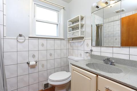 4153 Ruby St, Schiller Park, IL 60176 photo 15