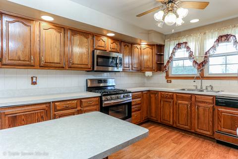 4153 Ruby St, Schiller Park, IL 60176 photo 8