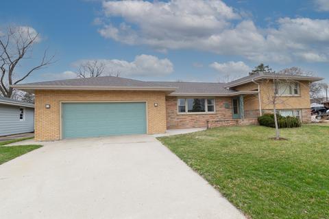 1094 N 3rd St, Rochelle, IL 61068 photo 1