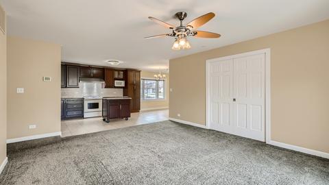645 Woodlawn St, Hoffman Estates, IL 60169 photo 8