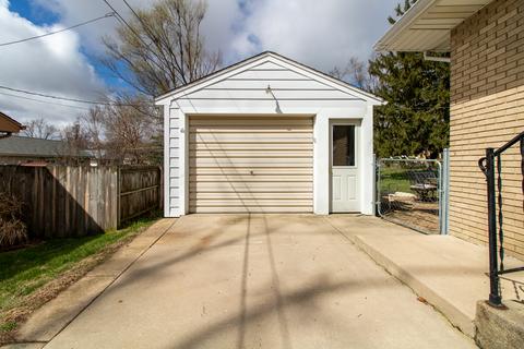 105 Eastview Dr, Normal, IL 61761 photo 36