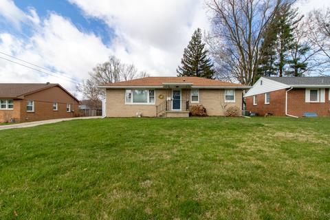 105 Eastview Dr, Normal, IL 61761 photo 1