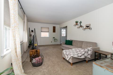 105 Eastview Dr, Normal, IL 61761 photo 4