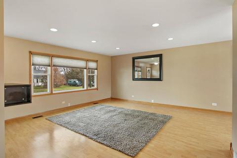 409 Lincoln Ave, Ingleside, IL 60041 photo 8