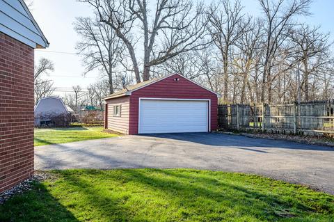 22915 Lahon Rd, Steger, IL 60475 photo 13