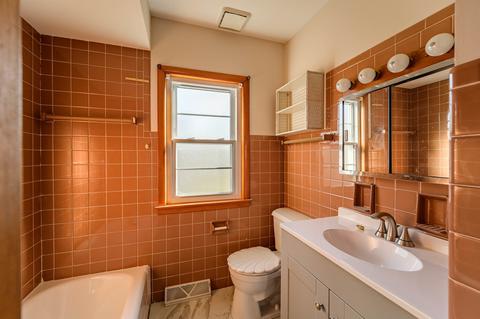 22915 Lahon Rd, Steger, IL 60475 photo 9